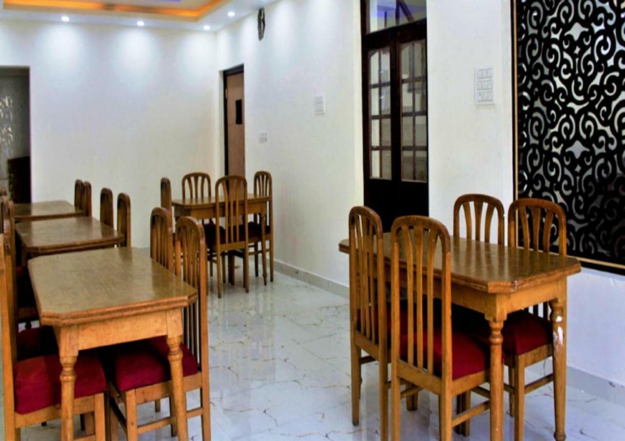 Hotel Kargil Heights ภายนอก รูปภาพ
