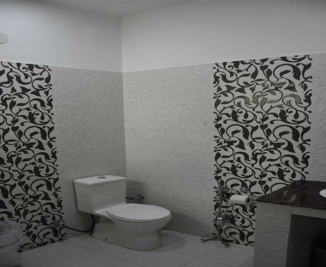 Hotel Kargil Heights ภายนอก รูปภาพ